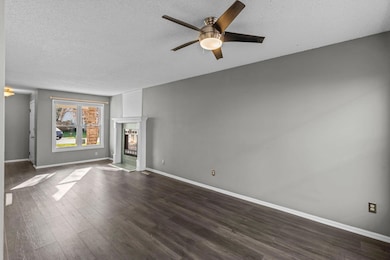 18502 Apple Tree Ct, Minnetonka, MN 55345 - photo 7