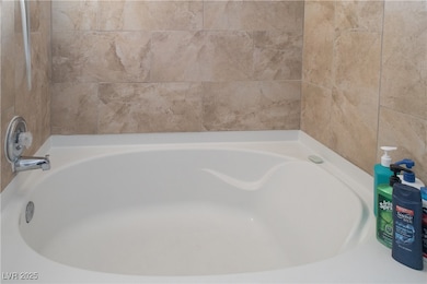 7250 Hardtack Cir, Las Vegas, NV 89119 - photo 7