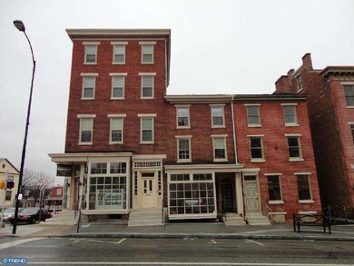 418 Dekalb St, Norristown, PA 19401 - photo 3