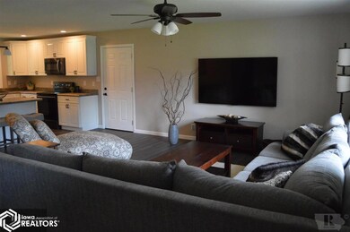 1206 Longman Dr, Shenandoah, IA 51601 - photo 5