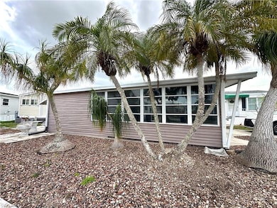 4711 Pilgrims Way W, Estero, FL 33928 - photo 3