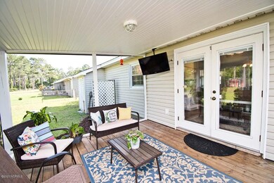 Enjoy TV in the evenings on the porch!
