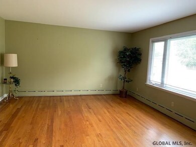 12 Marwood St, Albany, NY 12209 - photo 7