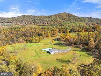 4050 Carrington Rd, Delaplane, VA 20144 - photo 7