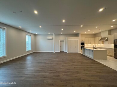Spacious open living/dining room