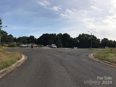 212 Three Brothers Dr unit 3, Shelby, NC 28152 - photo 4