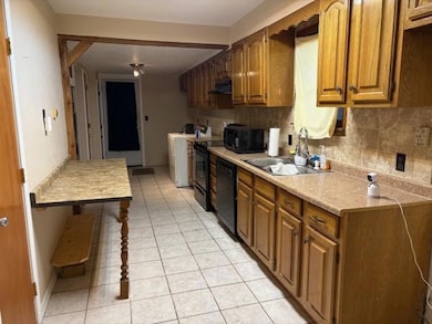 2014 Maple Ave, Parsons, KS 67357 - photo 5