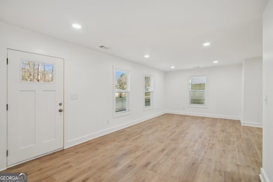 4179 Hanes Dr, Decatur, GA 30035 - photo 7