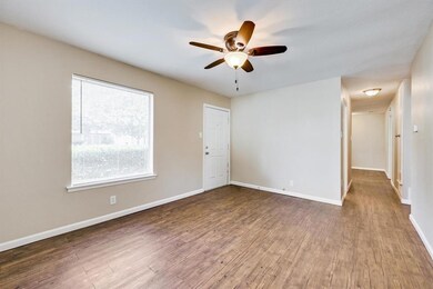 721 Oak Dr, Hurst, TX 76053 - photo 4