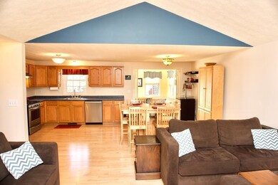 19 Saint Francis Place, Hudson, NH 03051 - photo 4