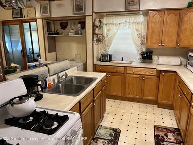 1125 Bensch St, Lansing, MI 48912 - photo 6