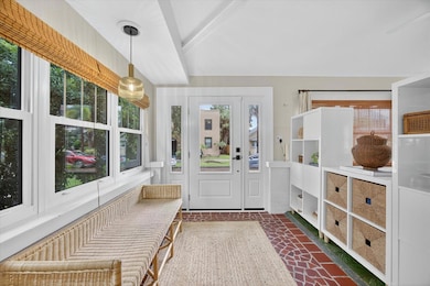 221 13th Ave NE, Saint Petersburg, FL 33701 - photo 3