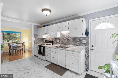 19001 Queens Cross Ln, Germantown, MD 20876 - photo 5