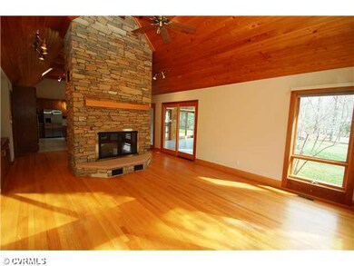 Den/Family/Great Room - Kitchen opens into the fam