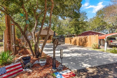 500 S Sky Ct, Granbury, TX 76049 - photo 5