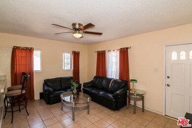 509 E Buckthorn St, Inglewood, CA 90301 - photo 7