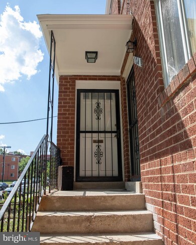 124 Wilmington Place SE unit 2, Washington, DC 20032 - photo 2