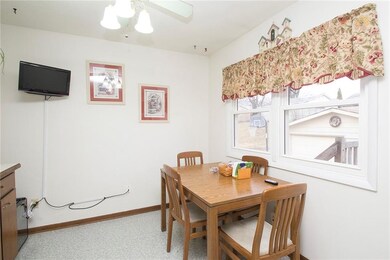 Eat in kitchen