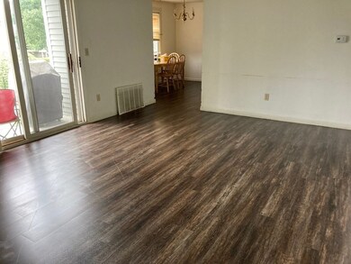 64 Tennis Plaza Rd unit 17, Dracut, MA 01826 - photo 7