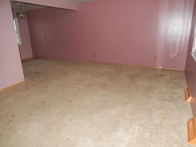 4785 Scarlet St, Columbus, OH 43227 - photo 6