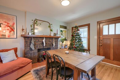 955 Oxley Rd (2)