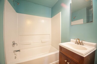 Bathroom (Upper Level)