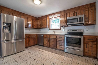 3 Gordon Dr, Londonderry, NH 03053 - photo 7