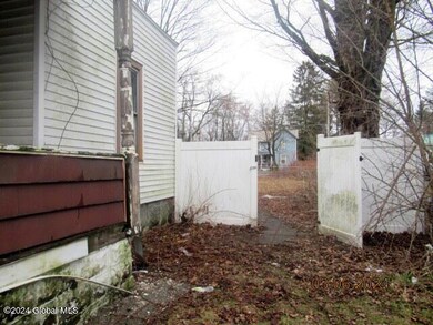 22 Mason St, Glens Falls, NY 12801 - photo 7