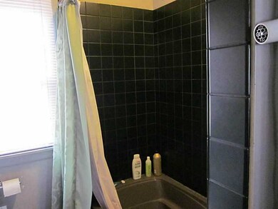 Bathroom. 2nd fl jacuzzi