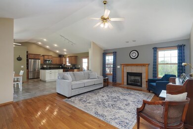 1906 S High Ridge-1