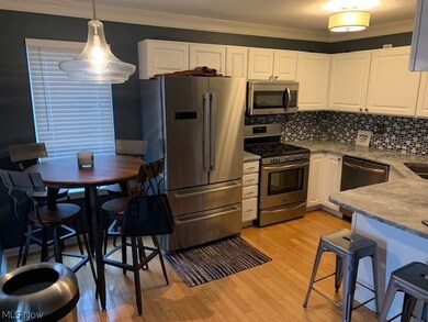 900 Bay Breeze Cir, Vermilion Township, OH 44839 - photo 3