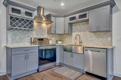 331 W Mulberry St, Fredericksburg, TX 78624 - photo 6