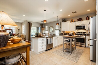 Beautifully appointed kitchen.  And, yes it really