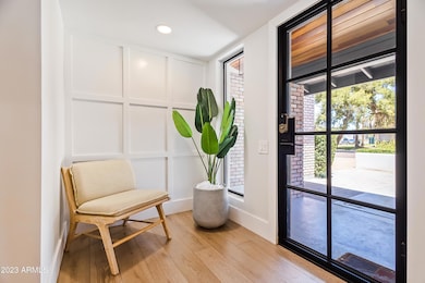 5112 N 35th St, Phoenix, AZ 85018 - photo 3