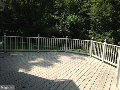 4604 Hinchingham Ln, Lothian, MD 20711 - photo 5