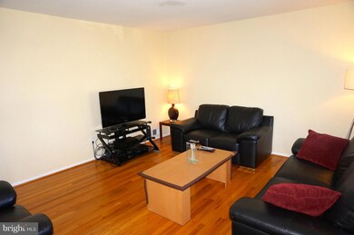 13314 Turkey Branch Pkwy, Rockville, MD 20853 - photo 5