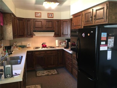 3428 Hillview Rd, Eau Claire, WI 54703 - photo 6