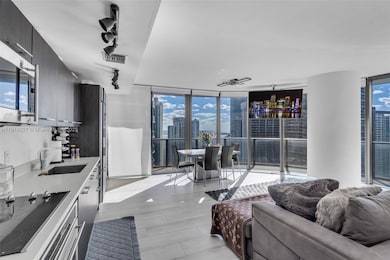 55 SW 9th St unit 3703, Miami, FL 33130 - photo 5