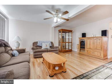 45 Guilford Place, Burlington, NJ 08016 - photo 4