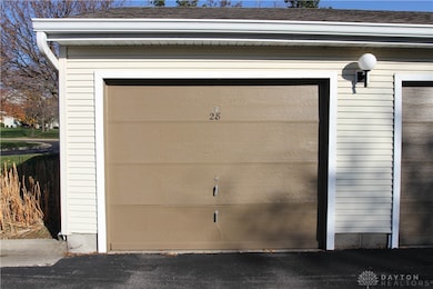 1400 Lake Pointe Way unit 4, Dayton, OH 45459 - photo 7