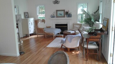 10 Fairfield Ave unit B, Old Greenwich, CT 06870 - photo 2