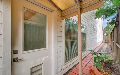 12625 Memorial Dr unit 87, Houston, TX 77024 - photo 5