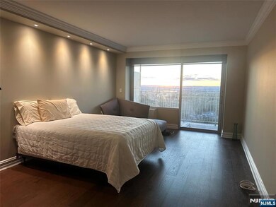 The Colony unit 24C, Fort Lee, NJ 07024 - photo 5