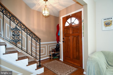114 Victoria Square, Frederick, MD 21702 - photo 2