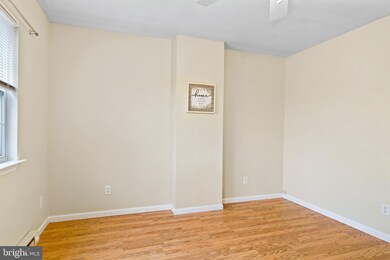 732 Clark St, New Castle, DE 19720 - photo 4