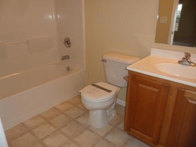52 Ellington Commons Ln unit 52, Granville, OH 43023 - photo 4