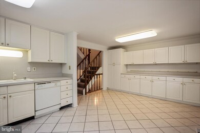 609 Glynlee Ct, Reisterstown, MD 21136 - photo 7