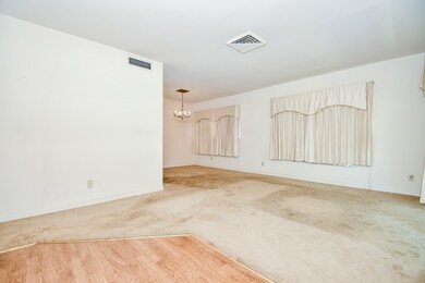 6335 Wynnwood Ln, Houston, TX 77008 - photo 5