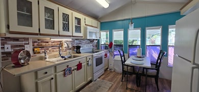 5152 Boggy Creek Rd unit e22, Saint Cloud, FL 34771 - photo 4