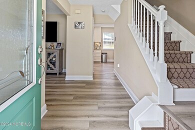 942 Mcguire Dr, Toms River, NJ 08753 - photo 7
